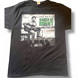 Luke Bryan 2022 tour Tee with Green Accents